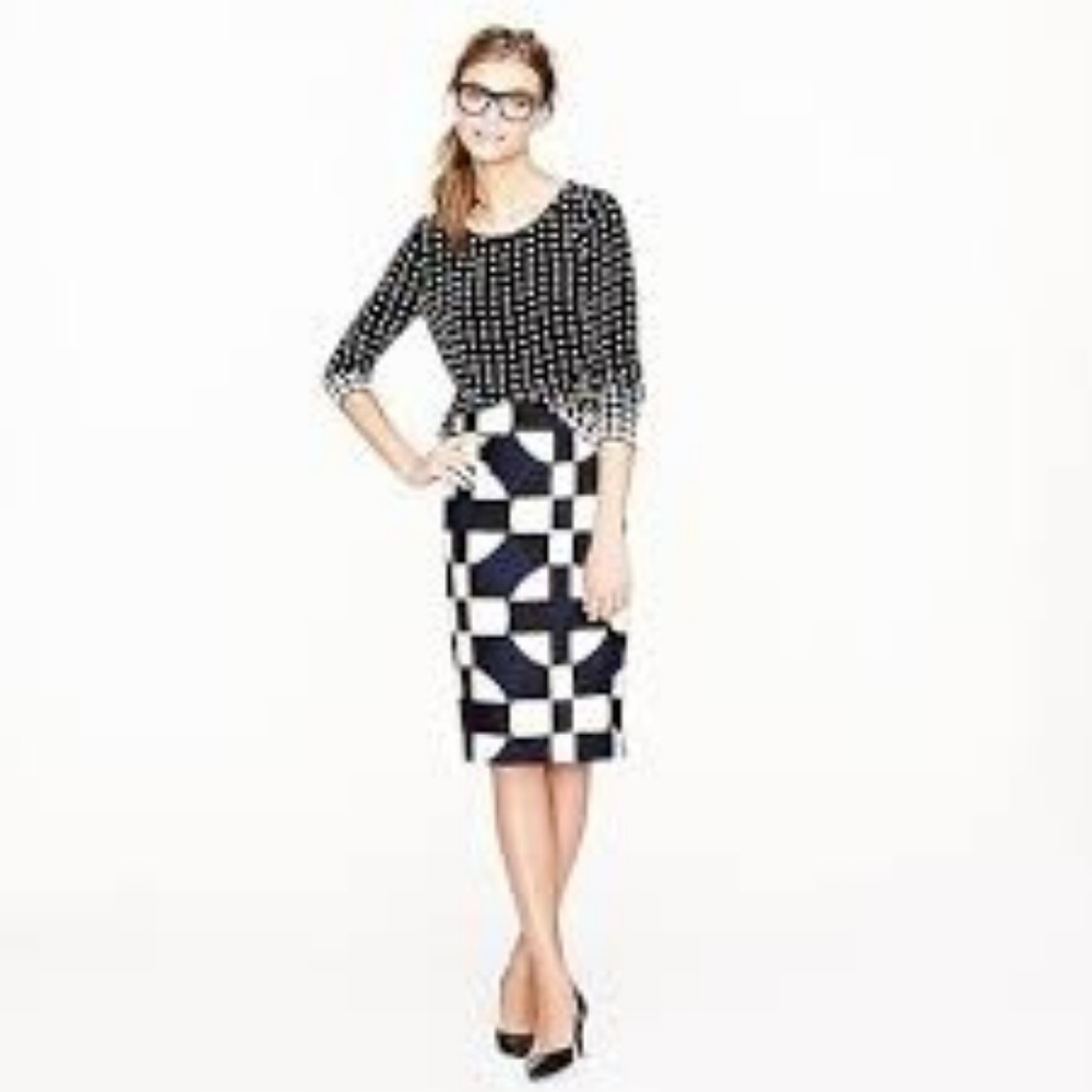 No. 2 pencil skirt in graphic print